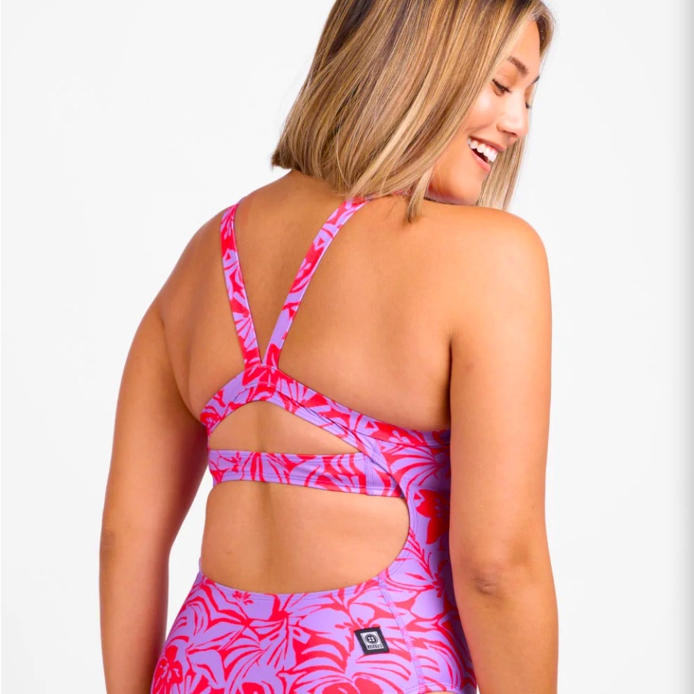 Jolyn Carolyn Sundara 34 NWT